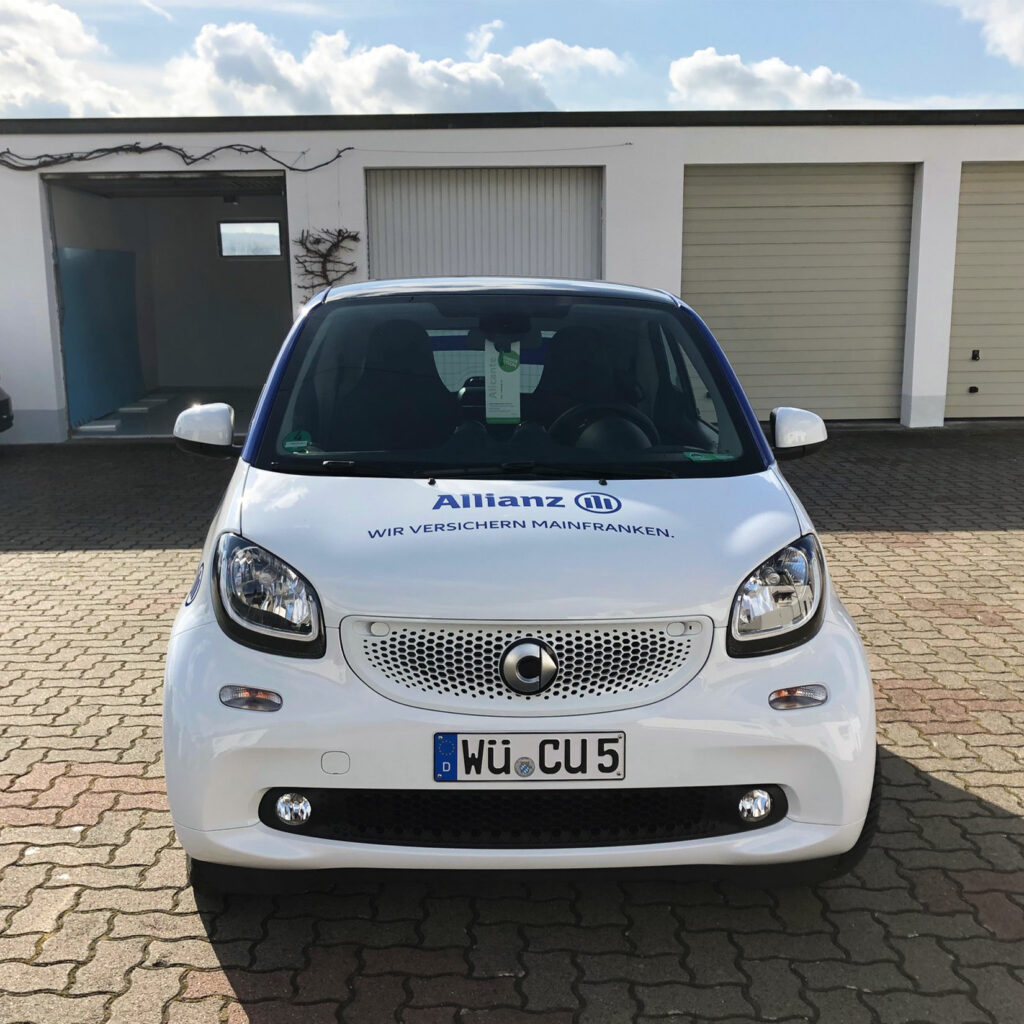 Allianz Autobeklebung Vorderansicht