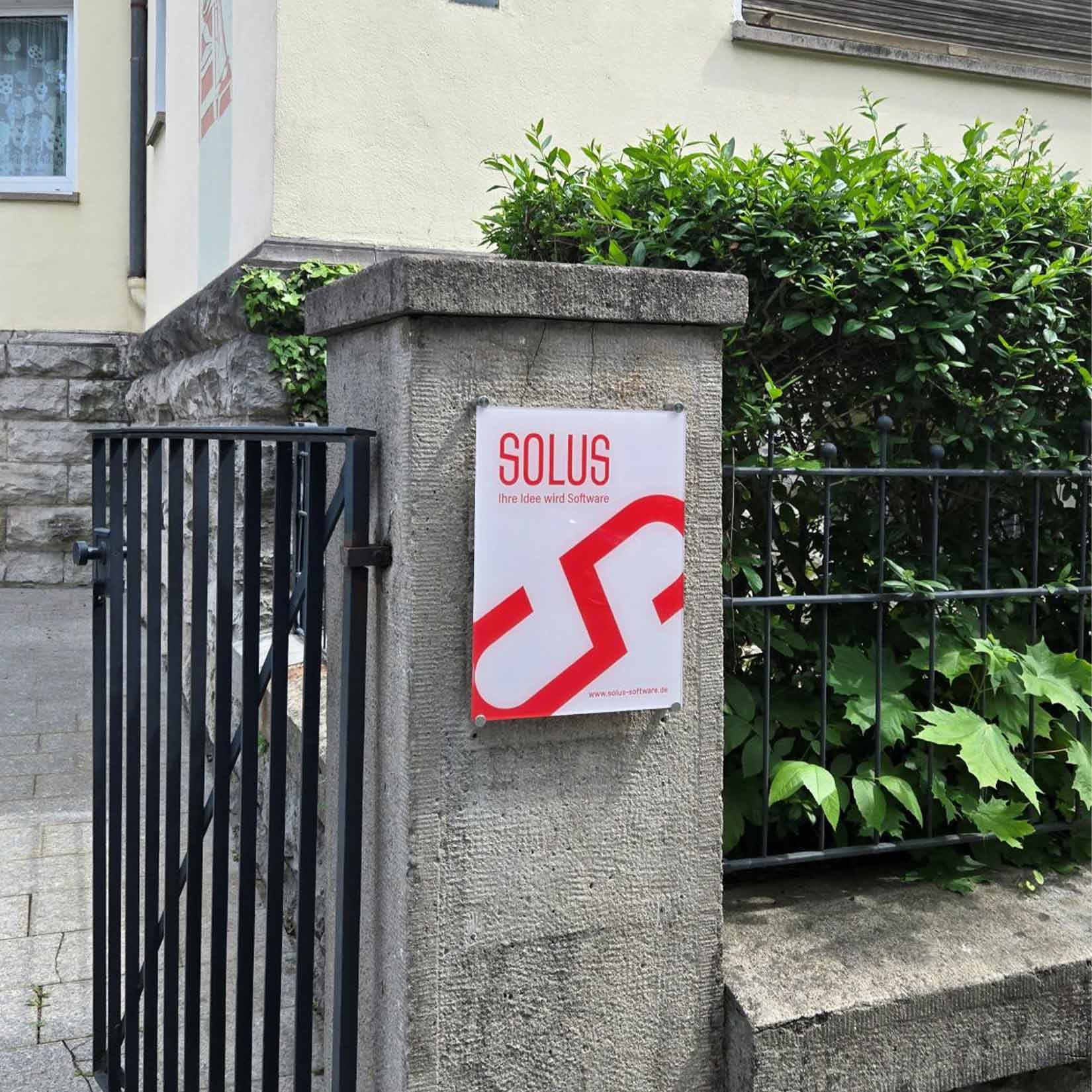 SOLUS, Büro, Beschilderung